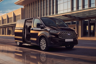 Yeni Ford Tourneo, Her Yolculuğu Merak Uyandıran Bir Deneyime Dönüştürüyor