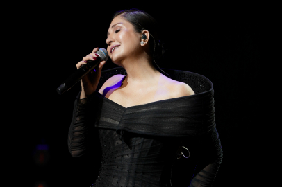 Sibel Can’dan Görkemli Performans 