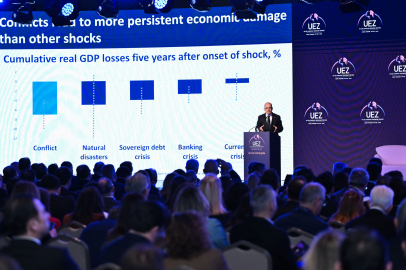 Mehmet Şimşek’ten  UEZ’de Güçlü Ekonomi Vurgusu