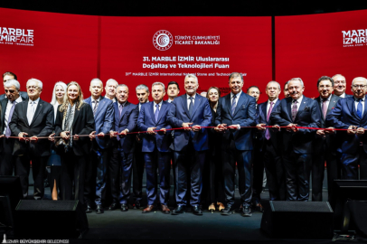 Doğal Taşın Kalbi İzmir’de Atıyor