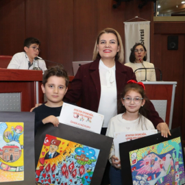 İzmit’te 23 Nisan coşkusu: Minik yetenekler ödüllerine kavuştu