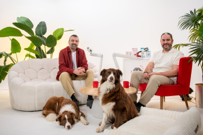 Yavru Kedi ve Köpeklere Süt Verilir mi? Tuvalet Eğitimi Nasıl Olmalı? 