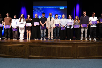 Kılavuz Kariyer’de 358 Öğrenci Sertifika Aldı
