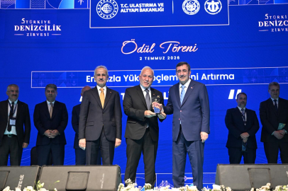 Tosyalı İskenderun Limanı “Yük Elleçlemesini En Fazla Artıran Liman”  Ödülüne Layık Görüldü