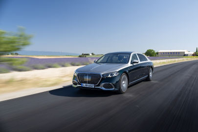 Mercedes-Maybach S-Serisi Baştan Aşağı Yenilendi: Lüks Otomobillerde Konfor ve Teknolojinin Yeni Dönemi