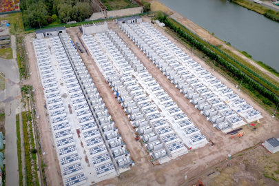 Sungrow BESS ve Solar İnvertör Sıralamasında Lider Oldu