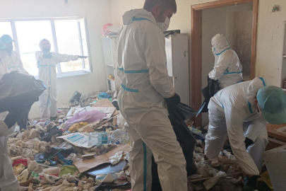 Evden 28 Ton Çöp Çıkarıldı