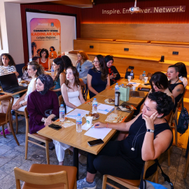 Starbucks Kadın Girişimine Alan Açıyor