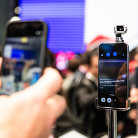 HONOR Robot Phone Dünyaya Tanıtılıyor