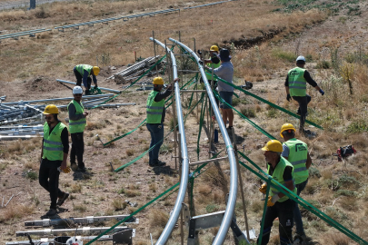 Erciyes'te Dağ Kızağında Raylar Yerine Oturuyor