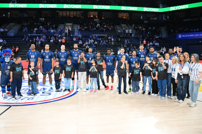 Anadolu Efes One Team Kurumsal Sosyal Sorumluluk Projesiyle Euroleague One Team Ödülleri’nde Finale Kaldı