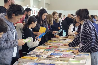 Samsun Kitap Fuarı Ziyaretçilere Kapılarını Açtı