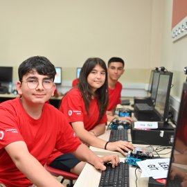 Vodafone Vakfı’ndan Gençlere Yapay Zekâ Girişimciliği Fırsatı